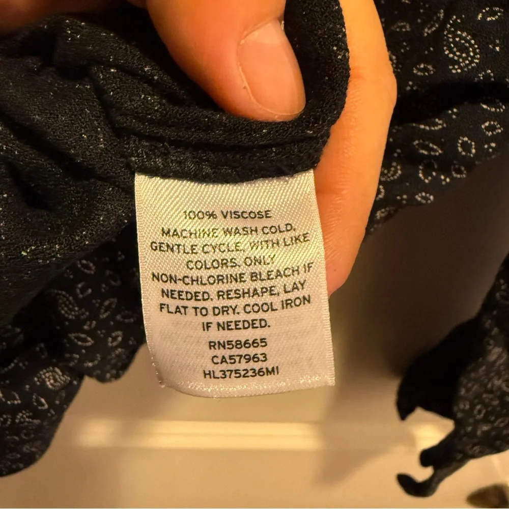 HINGE Print Cascade Ruffle Top - Picture 8 of 9